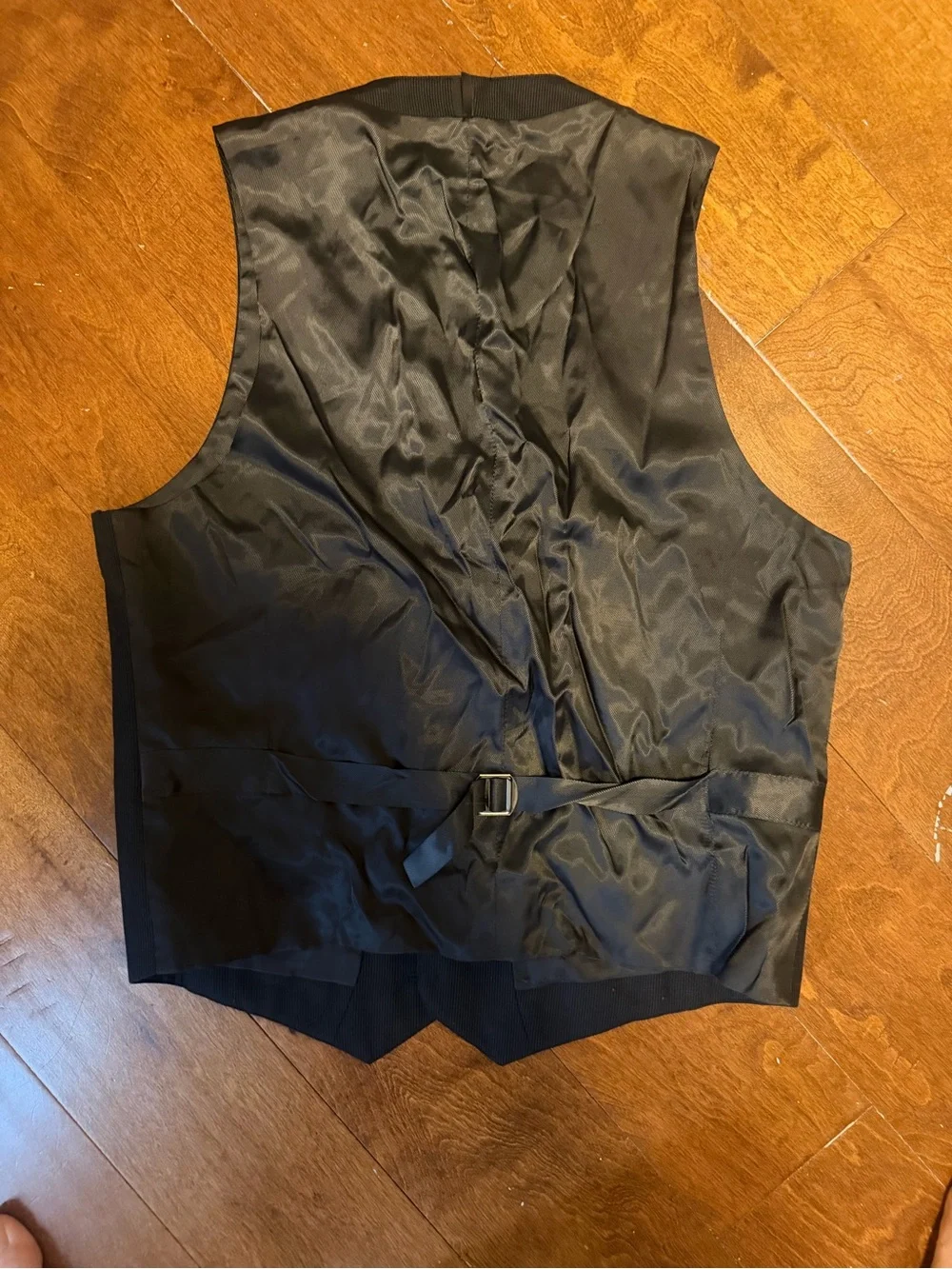 Egara Slim-Fit Dark Gray Vest – Size Small 🩶